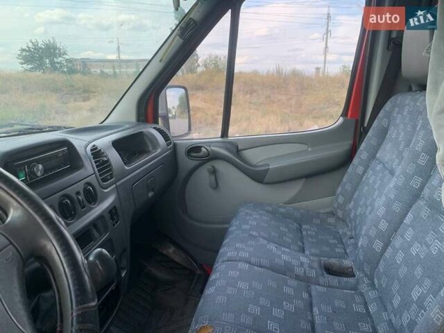 Красный Мерседес Sprinter, объемом двигателя 2.15 л и пробегом 345 тыс. км за 8900 $, фото 12 на Automoto.ua