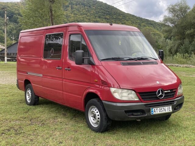 Червоний Мерседес Sprinter, об'ємом двигуна 2.1 л та пробігом 700 тис. км за 7880 $, фото 1 на Automoto.ua