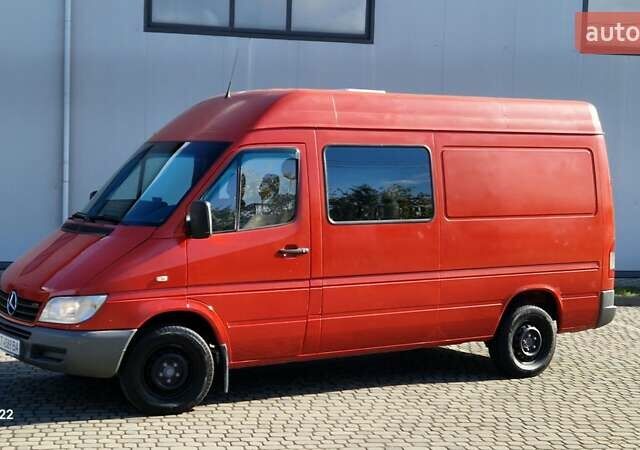 Красный Мерседес Sprinter, объемом двигателя 2.2 л и пробегом 542 тыс. км за 7600 $, фото 26 на Automoto.ua