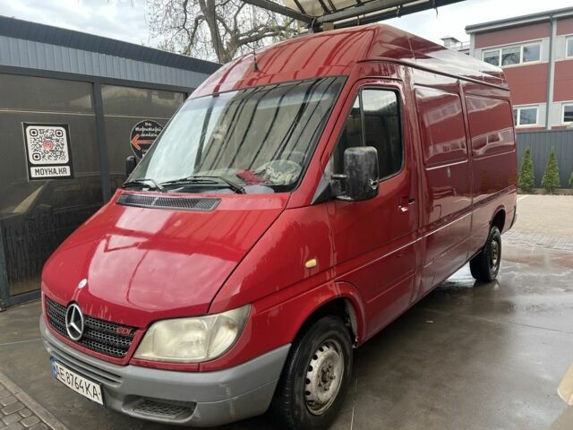 Красный Мерседес Sprinter, объемом двигателя 0 л и пробегом 3 тыс. км за 10500 $, фото 1 на Automoto.ua