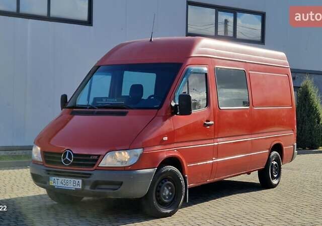 Красный Мерседес Sprinter, объемом двигателя 2.2 л и пробегом 542 тыс. км за 7600 $, фото 23 на Automoto.ua