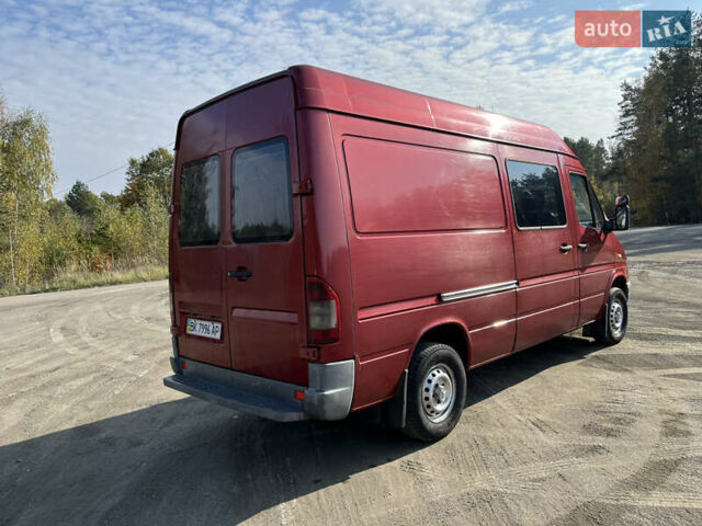 Красный Мерседес Sprinter, объемом двигателя 2.2 л и пробегом 606 тыс. км за 8700 $, фото 6 на Automoto.ua