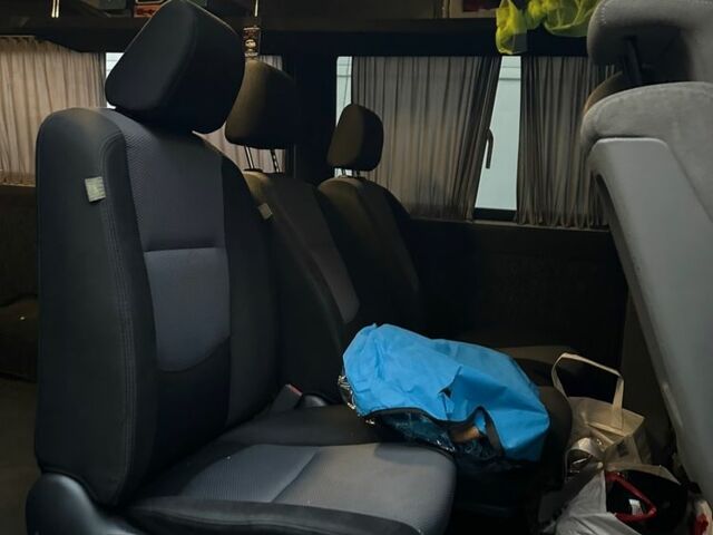 Червоний Мерседес Sprinter, об'ємом двигуна 2.1 л та пробігом 250 тис. км за 7900 $, фото 10 на Automoto.ua