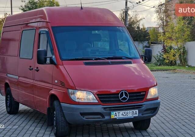 Красный Мерседес Sprinter, объемом двигателя 2.2 л и пробегом 542 тыс. км за 7600 $, фото 35 на Automoto.ua