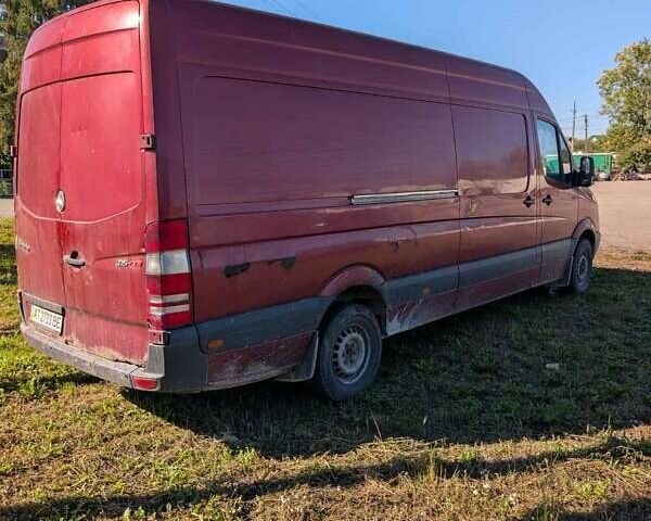 Красный Мерседес Sprinter, объемом двигателя 2.2 л и пробегом 303 тыс. км за 6800 $, фото 7 на Automoto.ua