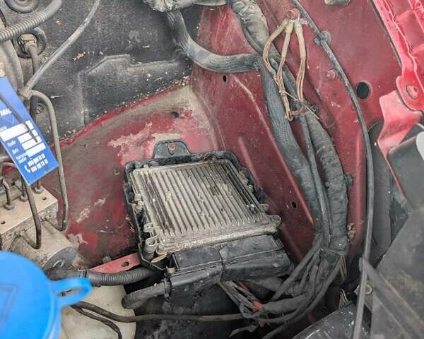Красный Мерседес Sprinter, объемом двигателя 2.2 л и пробегом 303 тыс. км за 6800 $, фото 8 на Automoto.ua