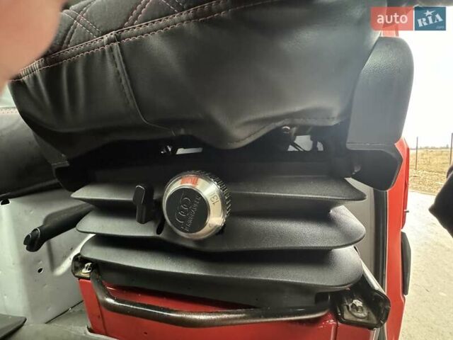 Красный Мерседес Sprinter, объемом двигателя 2.15 л и пробегом 505 тыс. км за 12900 $, фото 2 на Automoto.ua