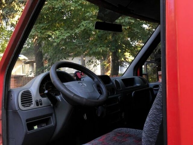 Червоний Мерседес Sprinter, об'ємом двигуна 2 л та пробігом 390 тис. км за 8500 $, фото 4 на Automoto.ua
