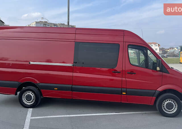 Красный Мерседес Sprinter, объемом двигателя 2.99 л и пробегом 600 тыс. км за 15500 $, фото 3 на Automoto.ua