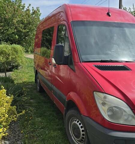 Червоний Мерседес Sprinter, об'ємом двигуна 2.15 л та пробігом 311 тис. км за 9700 $, фото 1 на Automoto.ua