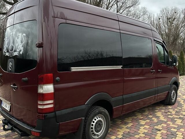 Красный Мерседес Sprinter, объемом двигателя 2.1 л и пробегом 430 тыс. км за 10000 $, фото 6 на Automoto.ua