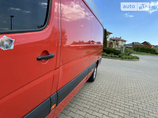 Красный Мерседес Sprinter, объемом двигателя 3 л и пробегом 264 тыс. км за 17500 $, фото 5 на Automoto.ua