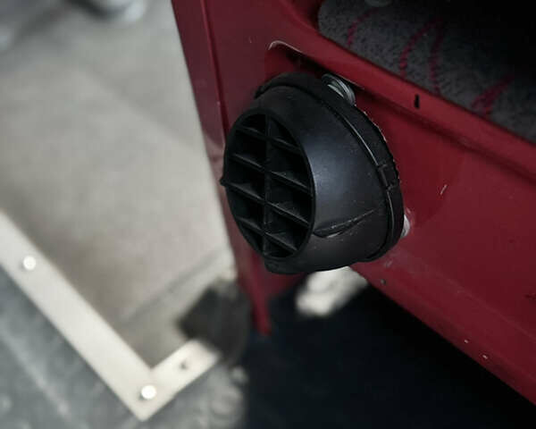 Красный Мерседес Sprinter, объемом двигателя 2.14 л и пробегом 432 тыс. км за 14999 $, фото 21 на Automoto.ua