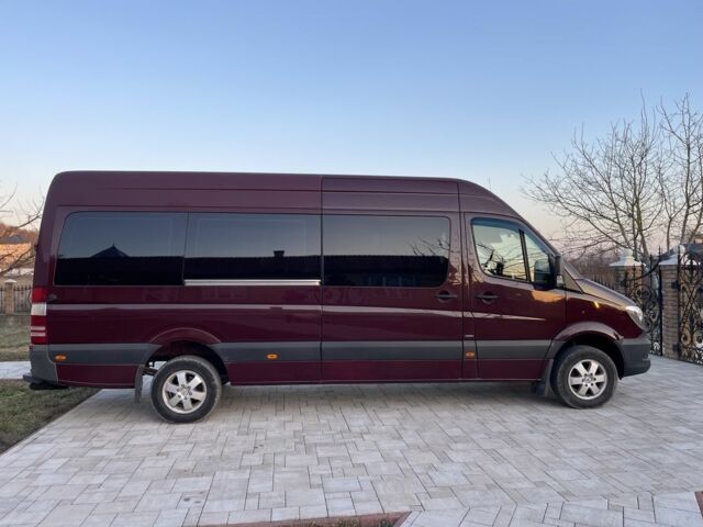 Красный Мерседес Sprinter, объемом двигателя 2.1 л и пробегом 250 тыс. км за 18200 $, фото 11 на Automoto.ua