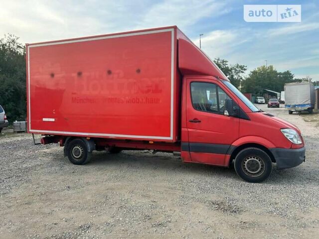 Красный Мерседес Sprinter, объемом двигателя 2.2 л и пробегом 380 тыс. км за 12896 $, фото 8 на Automoto.ua