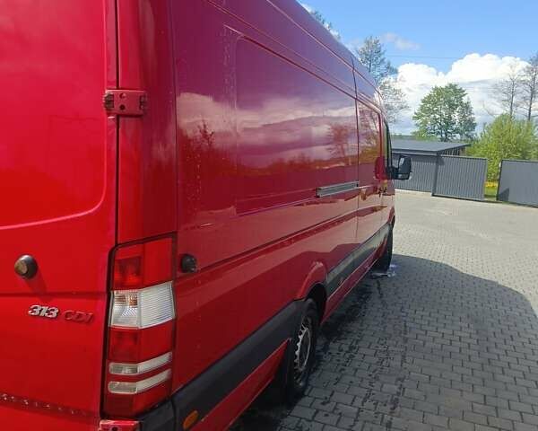 Красный Мерседес Sprinter, объемом двигателя 2.14 л и пробегом 397 тыс. км за 13200 $, фото 6 на Automoto.ua