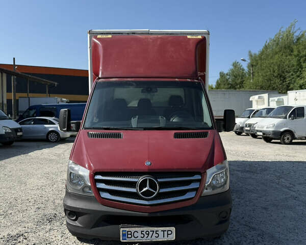 Красный Мерседес Sprinter, объемом двигателя 3 л и пробегом 432 тыс. км за 31300 $, фото 2 на Automoto.ua