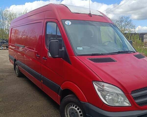 Красный Мерседес Sprinter, объемом двигателя 2.14 л и пробегом 397 тыс. км за 13200 $, фото 3 на Automoto.ua