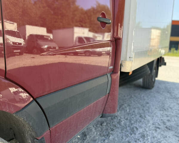 Красный Мерседес Sprinter, объемом двигателя 3 л и пробегом 432 тыс. км за 31300 $, фото 13 на Automoto.ua