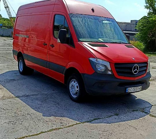 Красный Мерседес Sprinter, объемом двигателя 2.1 л и пробегом 404 тыс. км за 17000 $, фото 9 на Automoto.ua