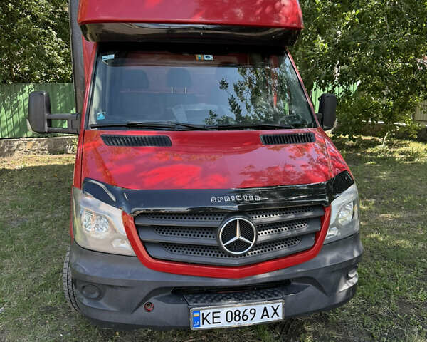 Красный Мерседес Sprinter, объемом двигателя 2.14 л и пробегом 420 тыс. км за 18600 $, фото 15 на Automoto.ua