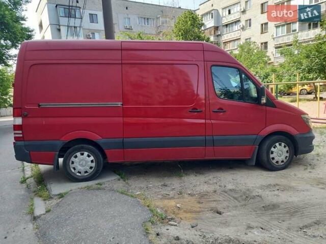 Червоний Мерседес Sprinter, об'ємом двигуна 2.14 л та пробігом 185 тис. км за 16000 $, фото 5 на Automoto.ua