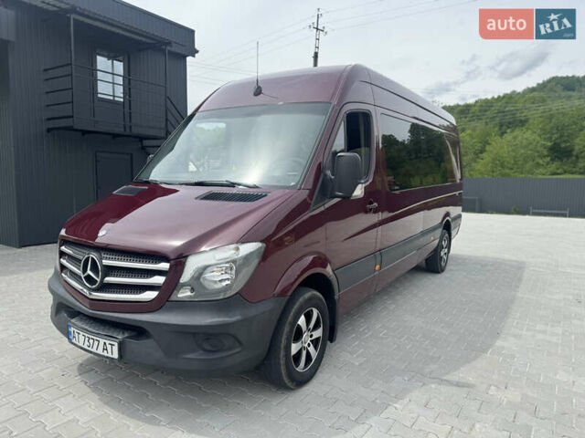 Красный Мерседес Sprinter, объемом двигателя 2.69 л и пробегом 350 тыс. км за 29000 $, фото 25 на Automoto.ua