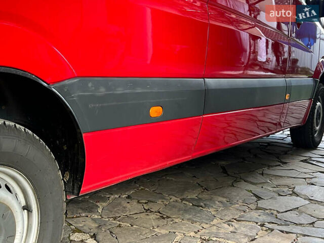 Красный Мерседес Sprinter, объемом двигателя 2.14 л и пробегом 493 тыс. км за 17500 $, фото 7 на Automoto.ua
