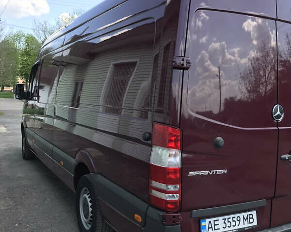 Красный Мерседес Sprinter, объемом двигателя 2.14 л и пробегом 297 тыс. км за 20000 $, фото 17 на Automoto.ua