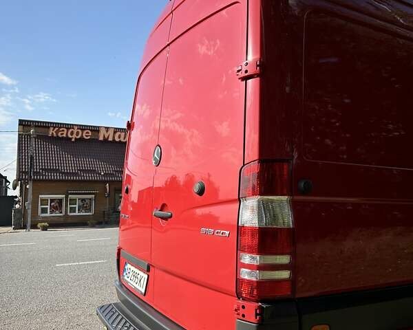 Красный Мерседес Sprinter, объемом двигателя 2.14 л и пробегом 184 тыс. км за 34900 $, фото 7 на Automoto.ua