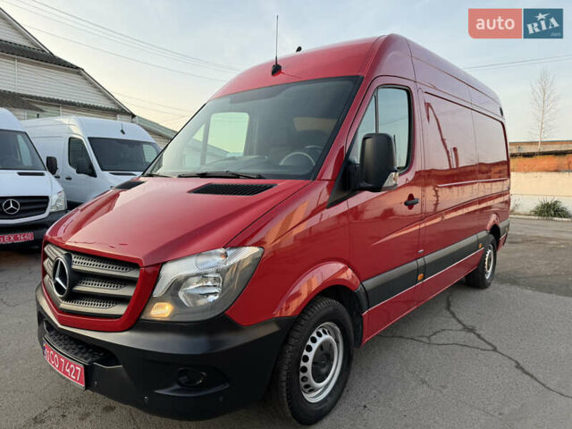 Красный Мерседес Sprinter, объемом двигателя 2.2 л и пробегом 310 тыс. км за 18700 $, фото 4 на Automoto.ua