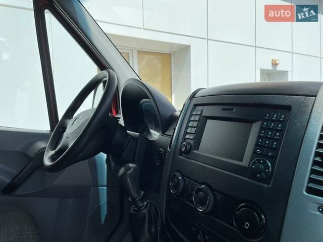 Красный Мерседес Sprinter, объемом двигателя 2.14 л и пробегом 185 тыс. км за 33500 $, фото 25 на Automoto.ua