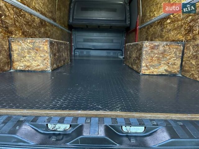 Красный Мерседес Sprinter, объемом двигателя 2.14 л и пробегом 185 тыс. км за 33500 $, фото 38 на Automoto.ua