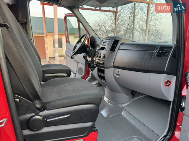 Красный Мерседес Sprinter, объемом двигателя 2.2 л и пробегом 310 тыс. км за 18700 $, фото 31 на Automoto.ua