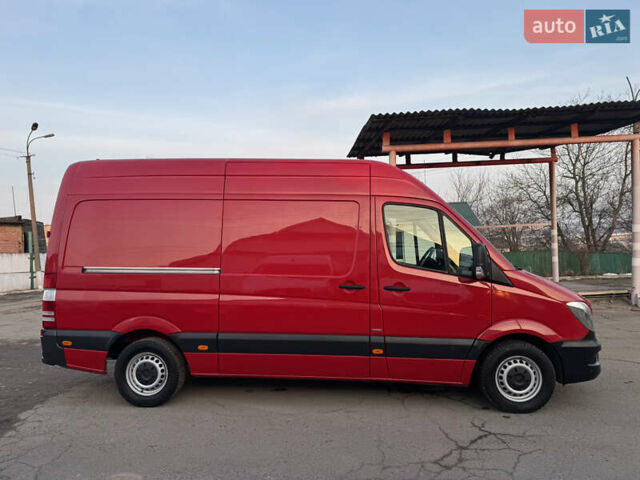 Красный Мерседес Sprinter, объемом двигателя 2.2 л и пробегом 310 тыс. км за 18700 $, фото 11 на Automoto.ua