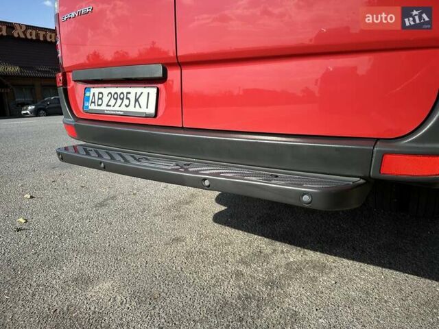 Красный Мерседес Sprinter, объемом двигателя 2.14 л и пробегом 184 тыс. км за 34900 $, фото 8 на Automoto.ua