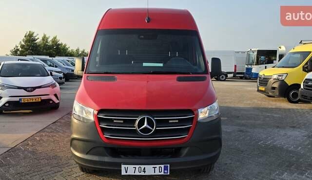 Красный Мерседес Sprinter, объемом двигателя 2.99 л и пробегом 265 тыс. км за 46700 $, фото 7 на Automoto.ua