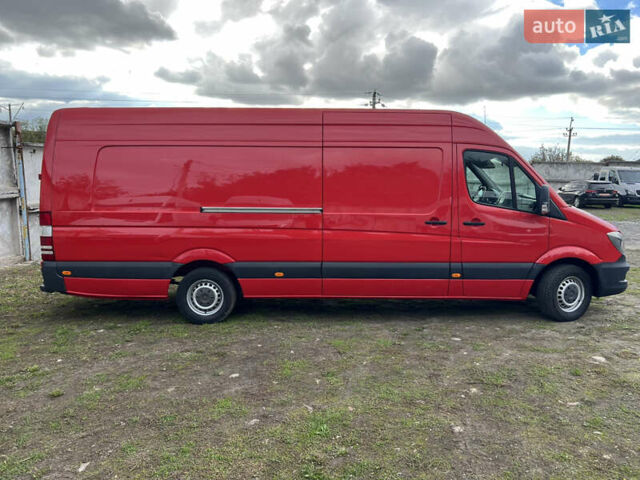 Красный Мерседес Sprinter, объемом двигателя 2.2 л и пробегом 291 тыс. км за 22499 $, фото 5 на Automoto.ua