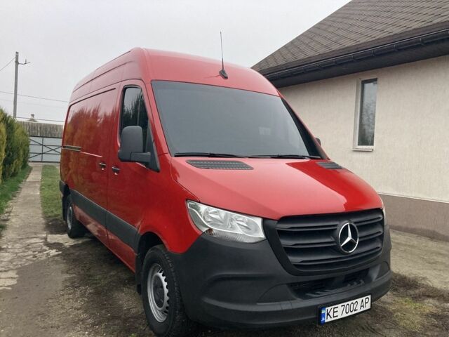 Красный Мерседес Sprinter, объемом двигателя 2.1 л и пробегом 364 тыс. км за 22900 $, фото 1 на Automoto.ua