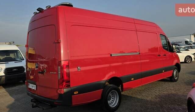 Красный Мерседес Sprinter, объемом двигателя 2.99 л и пробегом 265 тыс. км за 46700 $, фото 1 на Automoto.ua