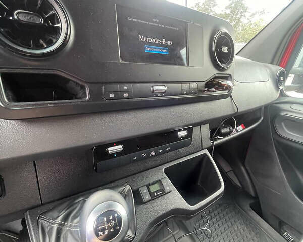 Мерседес Sprinter 2019 в Снятине на Automoto.ua Красный Мерседес Sprinter, объемом двигателя 2.14 л и пробегом 242 тыс. км за 29950 $, фото 26 на Automoto.ua