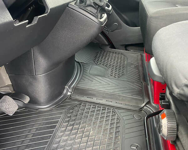 Мерседес Sprinter 2019 в Снятине на Automoto.ua Красный Мерседес Sprinter, объемом двигателя 2.14 л и пробегом 242 тыс. км за 29950 $, фото 39 на Automoto.ua