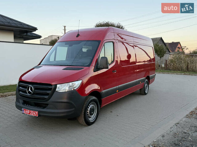 Красный Мерседес Sprinter, объемом двигателя 0 л и пробегом 228 тыс. км за 24800 $, фото 1 на Automoto.ua