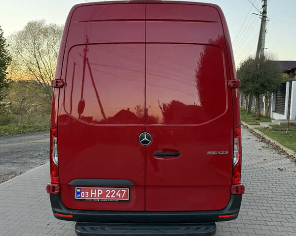 Красный Мерседес Sprinter, объемом двигателя 0 л и пробегом 228 тыс. км за 24800 $, фото 8 на Automoto.ua