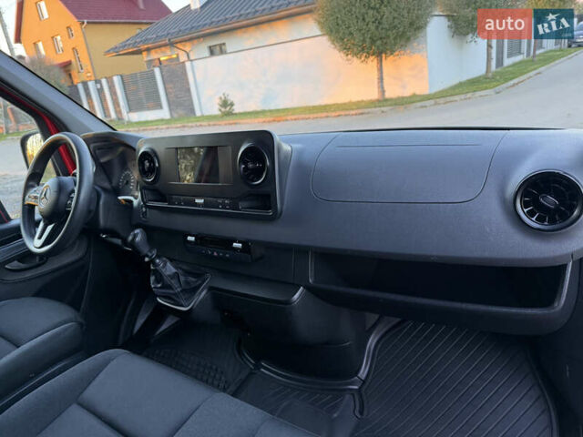 Красный Мерседес Sprinter, объемом двигателя 0 л и пробегом 228 тыс. км за 24800 $, фото 16 на Automoto.ua
