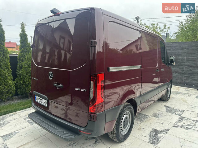 Красный Мерседес Sprinter, объемом двигателя 2.14 л и пробегом 170 тыс. км за 26700 $, фото 3 на Automoto.ua