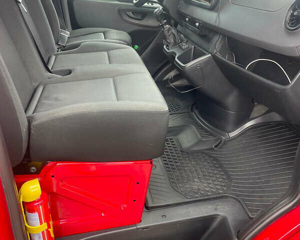 Мерседес Sprinter 2019 в Снятине на Automoto.ua Красный Мерседес Sprinter, объемом двигателя 2.14 л и пробегом 242 тыс. км за 29950 $, фото 24 на Automoto.ua