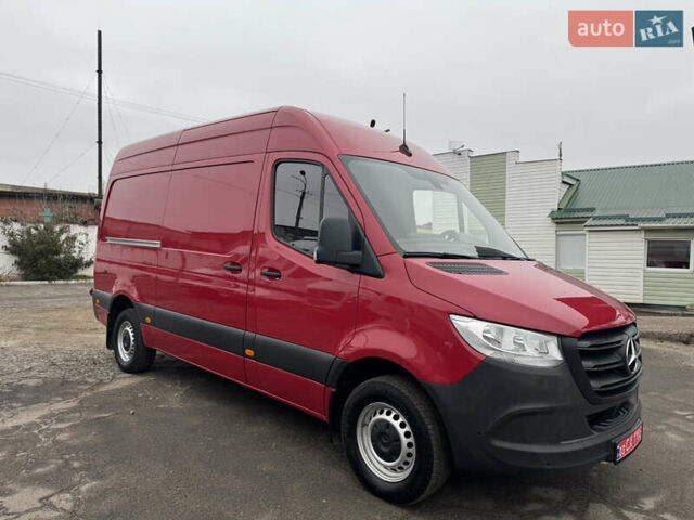 Красный Мерседес Sprinter, объемом двигателя 2.14 л и пробегом 202 тыс. км за 24900 $, фото 8 на Automoto.ua