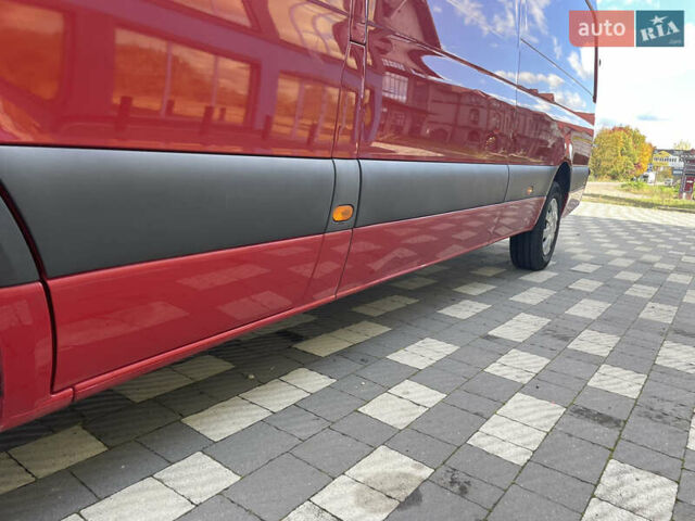 Красный Мерседес Sprinter, объемом двигателя 1.95 л и пробегом 255 тыс. км за 25500 $, фото 11 на Automoto.ua