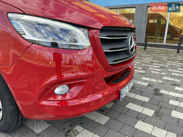 Красный Мерседес Sprinter, объемом двигателя 1.95 л и пробегом 255 тыс. км за 25500 $, фото 14 на Automoto.ua